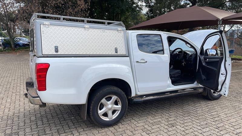 2015 Isuzu KB300 Diesel Double Cab